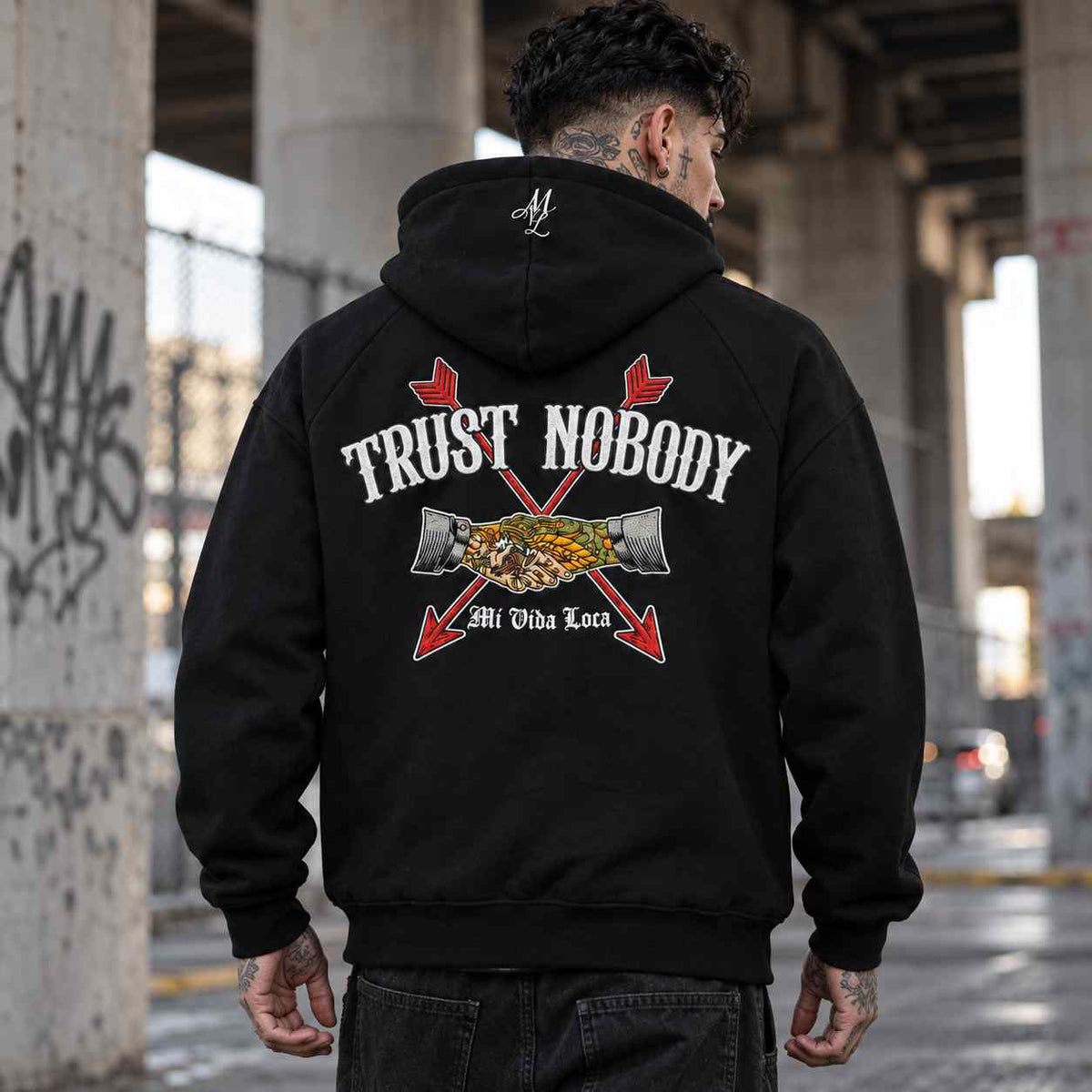 Sweat à capuche zippé « Trust nobody »