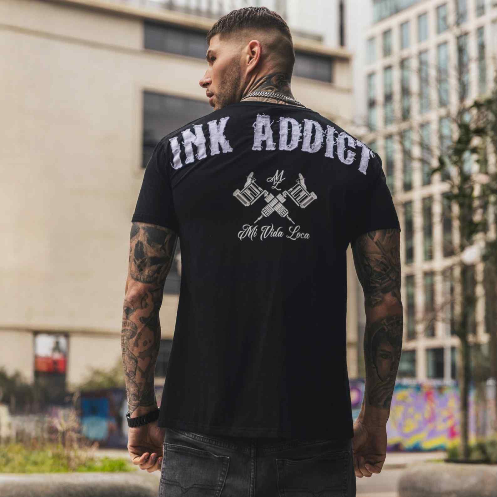 T-shirt med tryk »Ink addict« – sort