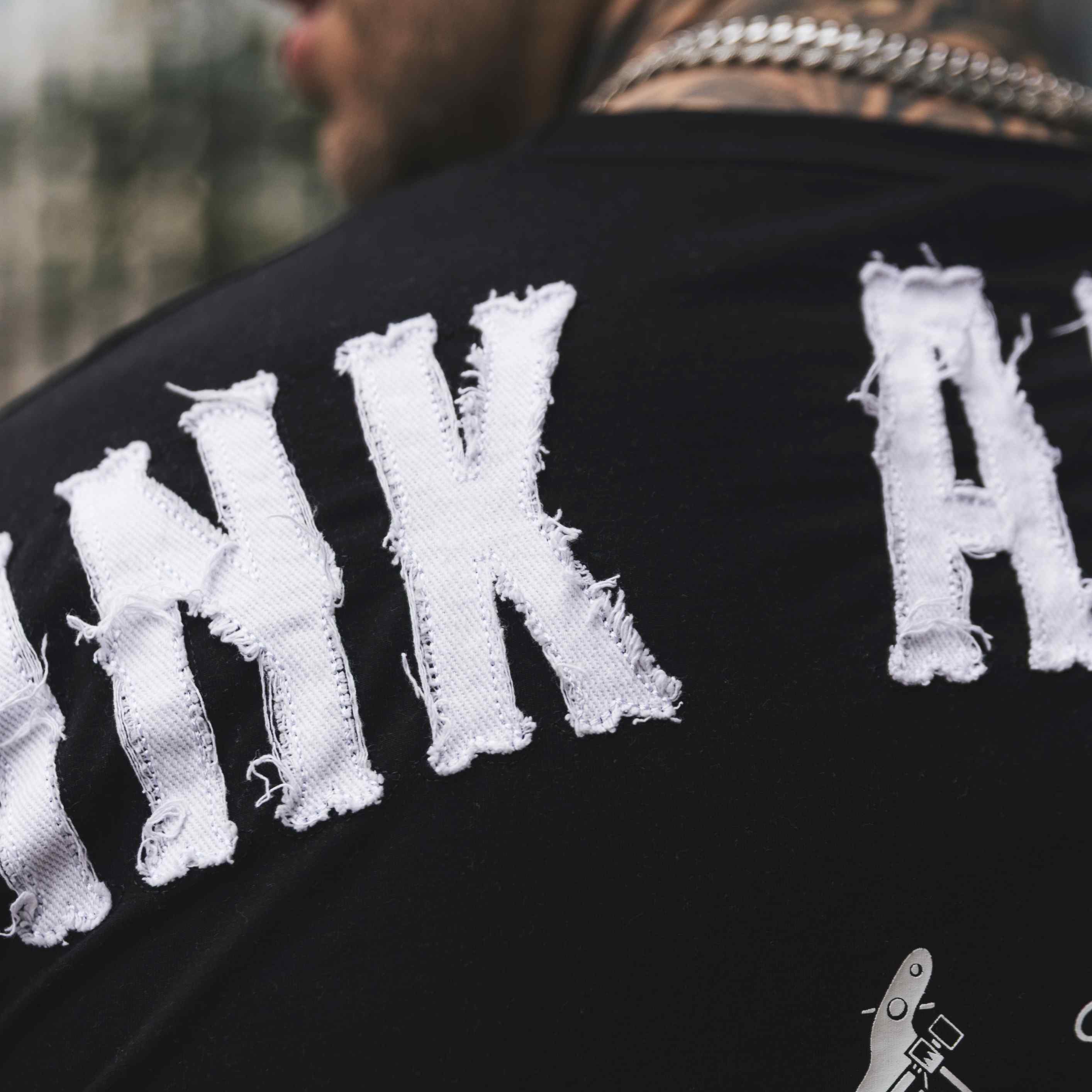 T-shirt med tryk »Ink addict« – sort