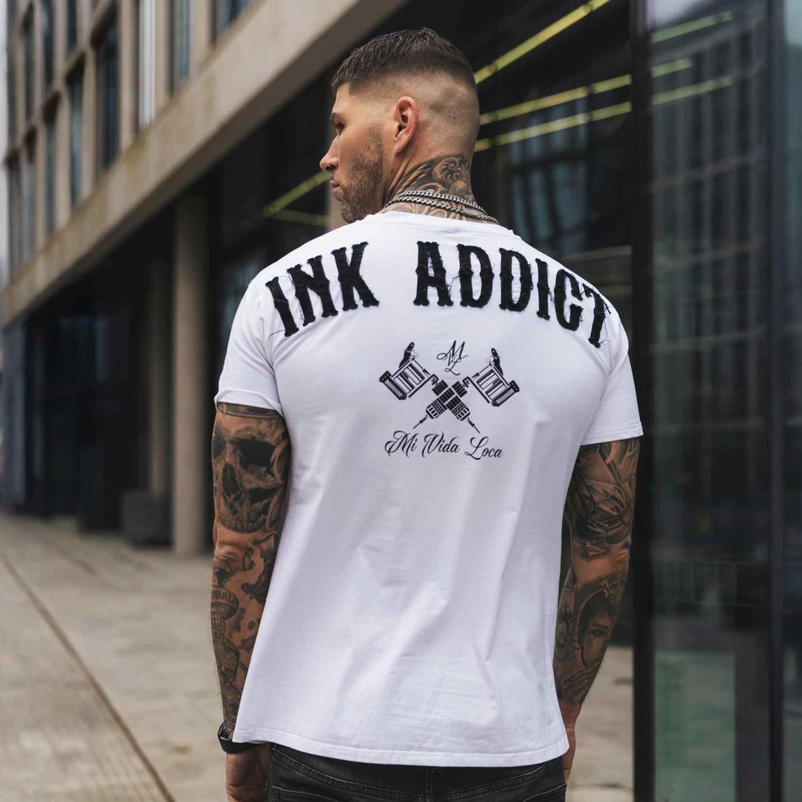 T-shirt «Ink Addict» - Branca