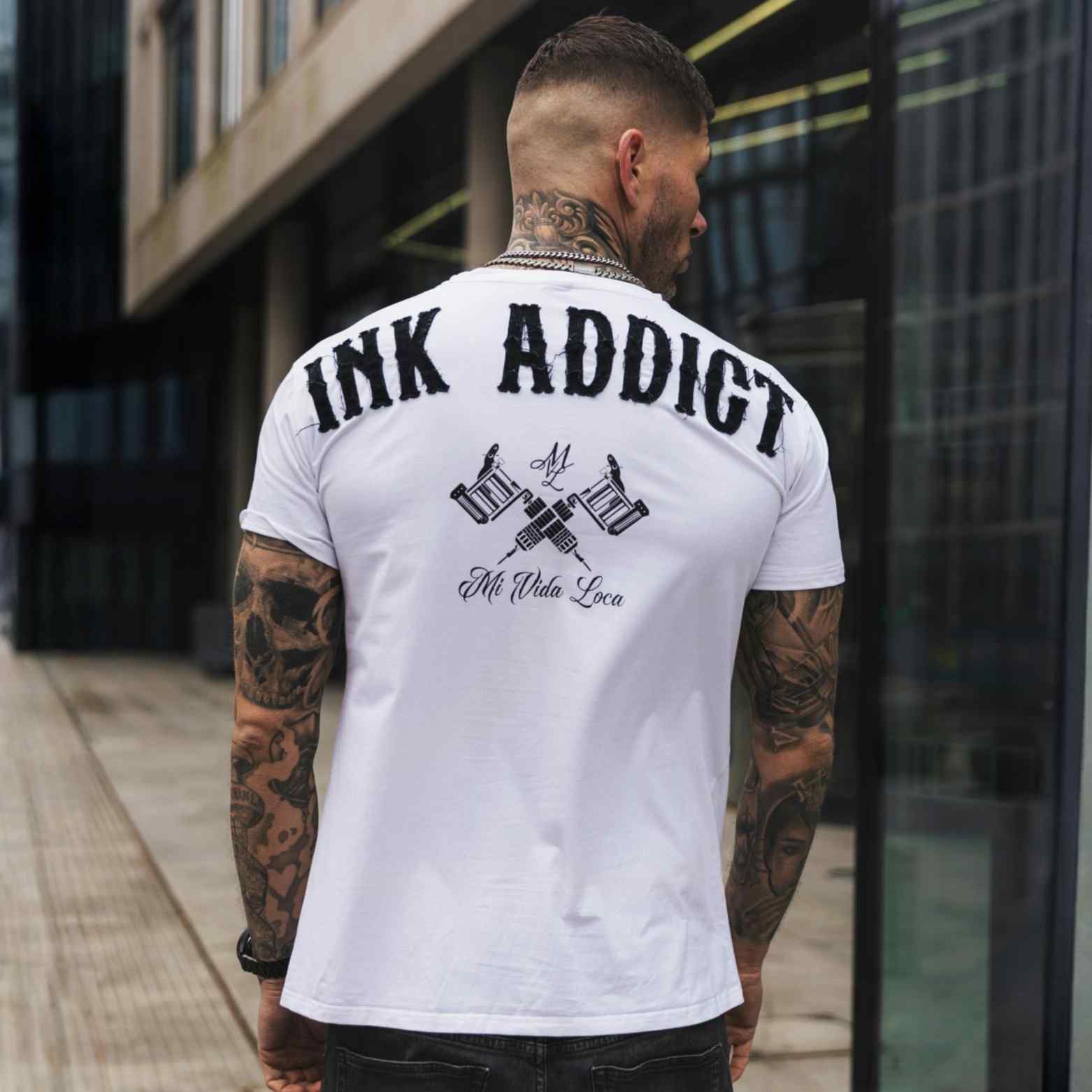 T-shirt «Ink Addict» - Branca